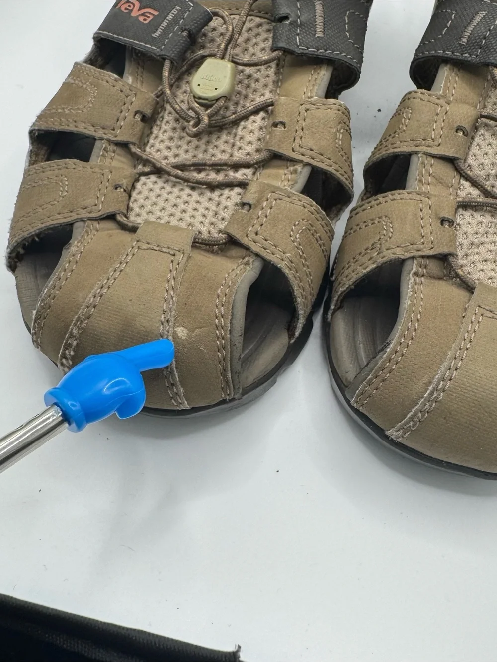 Teva Forebay Closed Toe Fisherman Sandals Mens Size 10 Brown Hiking Sport Water